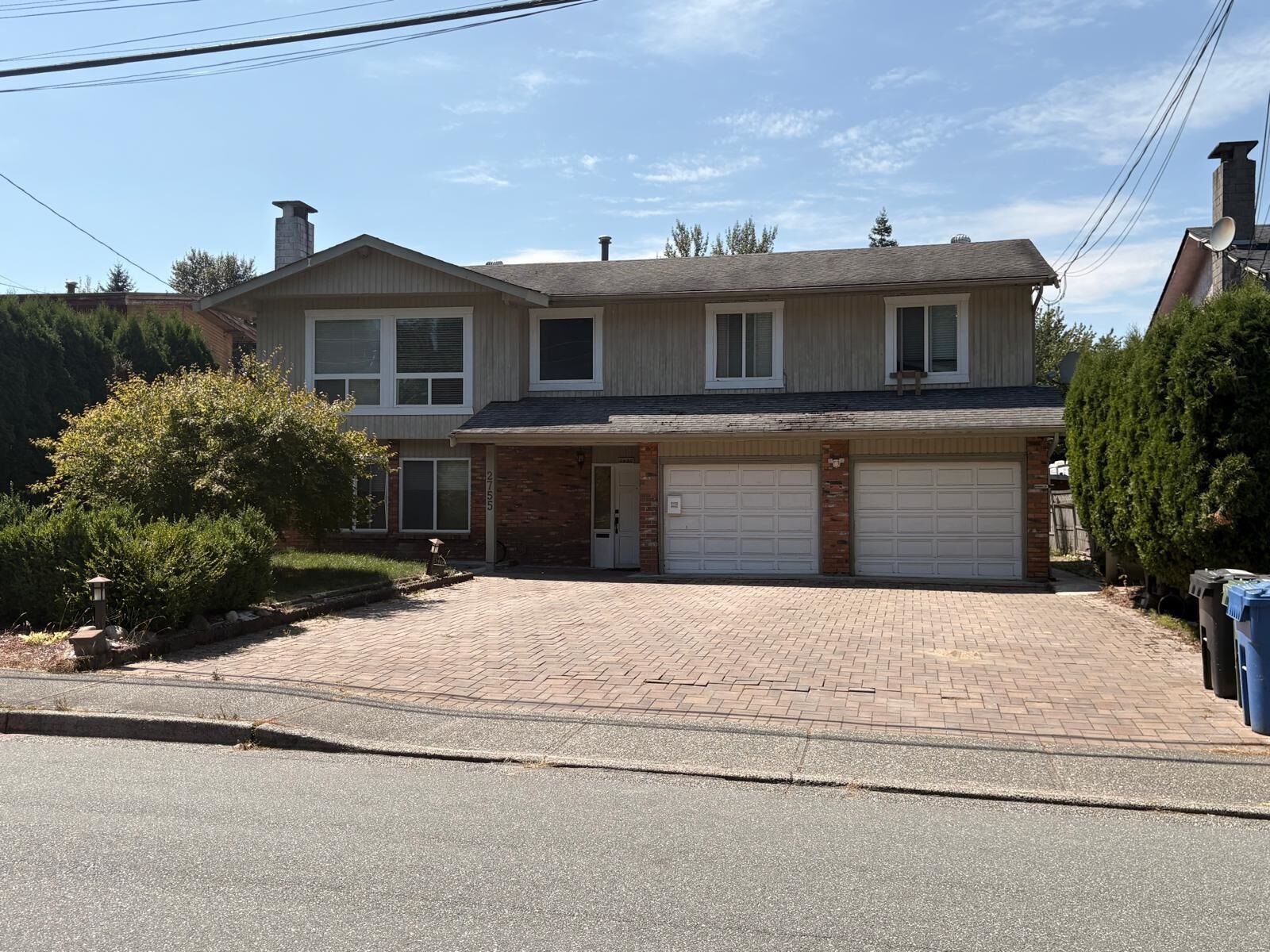 Property Photo: 2755 Springhill Street BC V2T 3V8