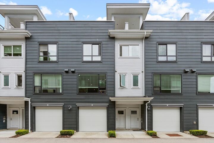 16337 23A Avenue 33 — photo 1