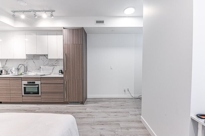 Property Photo: 10626 City Parkway 1714 BC V3T 0S3