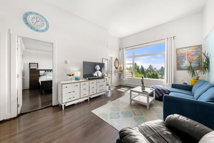 Property Photo: 709 12th Street 302 BC V3M 4J7