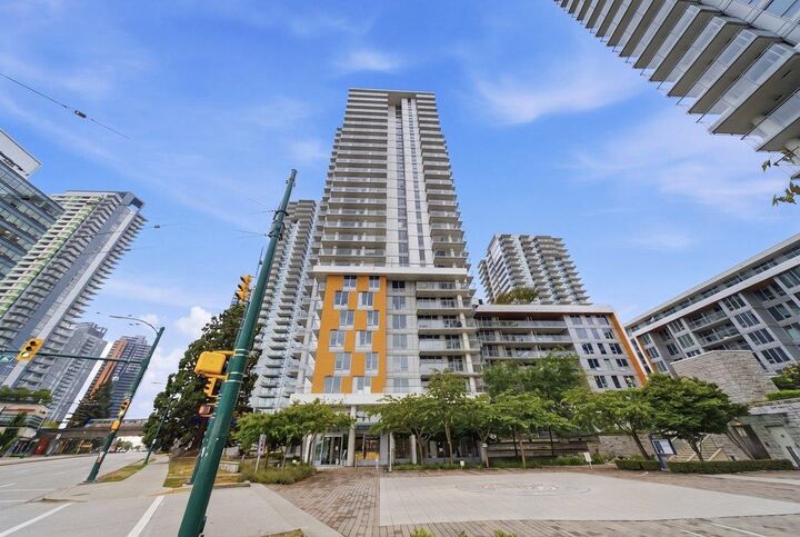 455 SW Marine Drive 1806 — photo 1