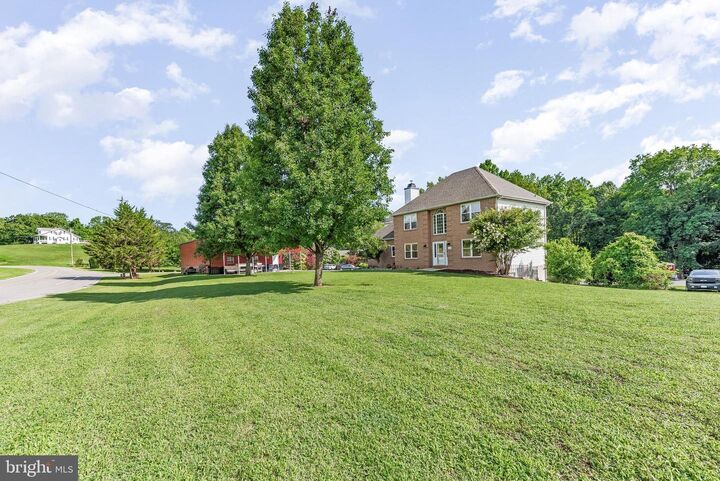 Property Photo:  1601 Meadow Oaks Lane  MD 20639 