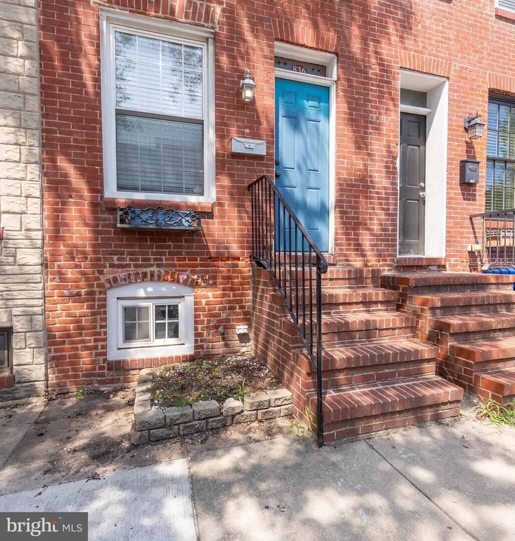Property Photo:  836 S Kenwood Avenue  MD 21224 