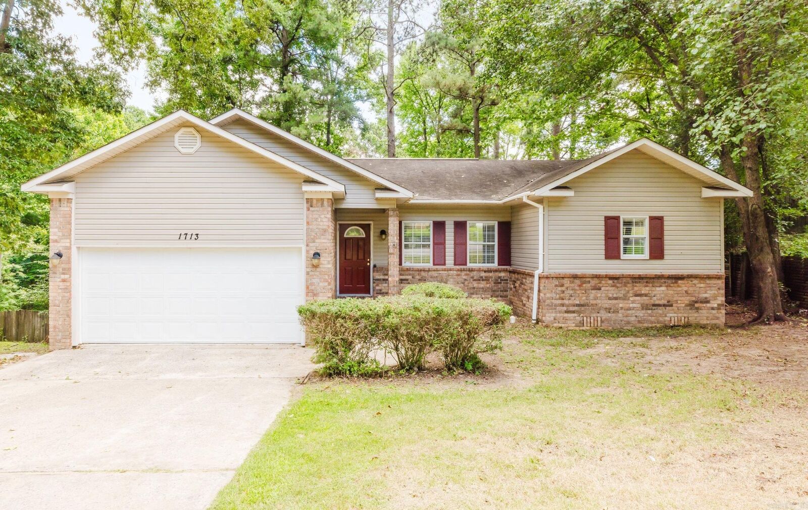 Property Photo: 1713 Durwood Street AR 72019