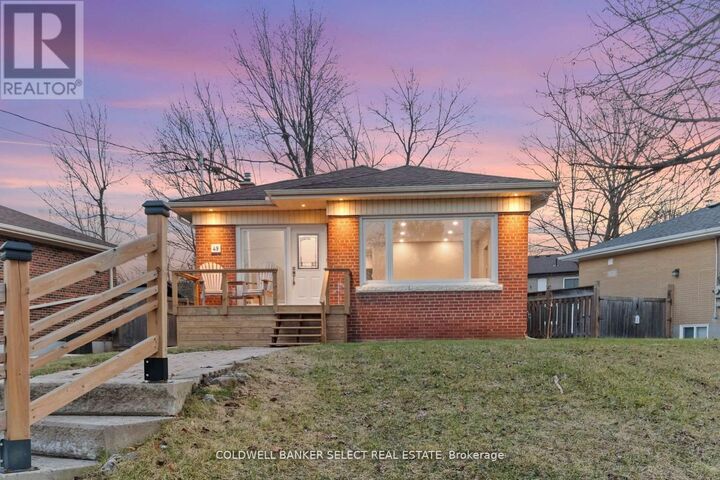 Property Photo:  49 Ewing Street  ON L7G 2R2 