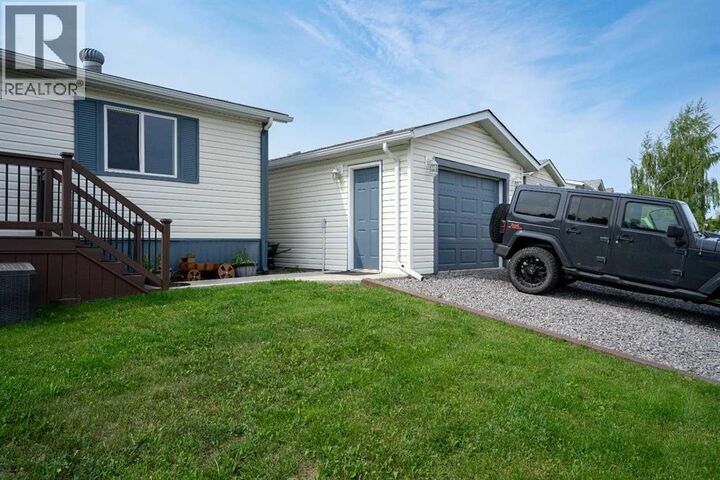 Property Photo:  161 Harpe Way  AB T9K 2K6 
