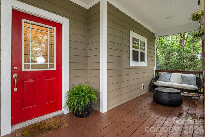 Property Photo:  29 Winding Road  NC 28803 