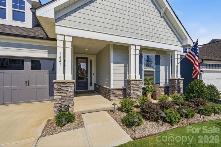 Property Photo: 1441 Ardmore Drive NC 28673