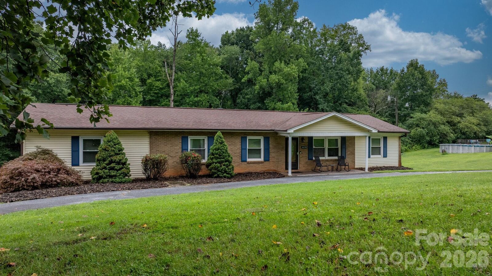 Property Photo:  4690 Worth Place  NC 28630 