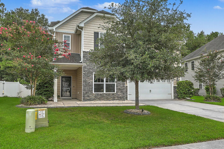 Property Photo: 409 Fetterbush Drive SC 29461