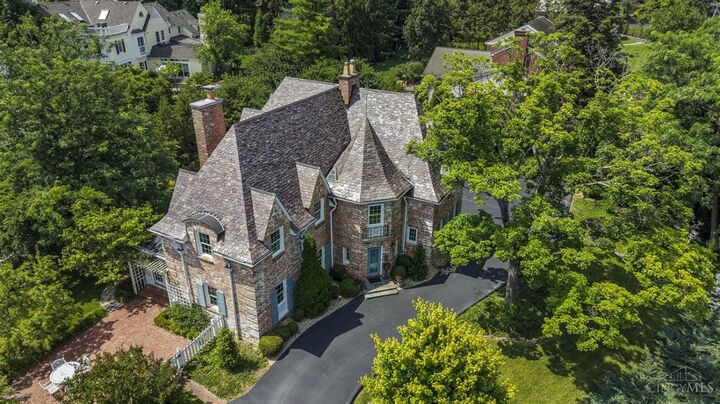 Property Photo: 1075 Edwards Road OH 45208