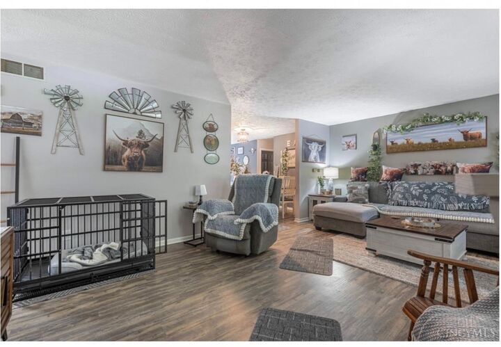 Property Photo:  204 Rossman Court  OH 45005 