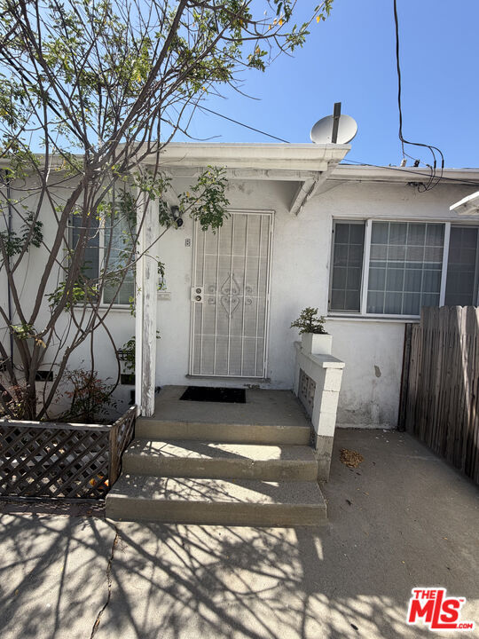 Property Photo: 1840 10th Street, Unit B CA 90404