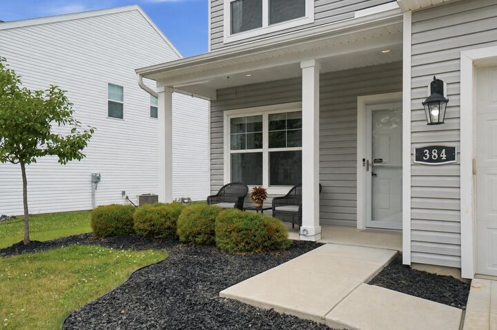 Property Photo: 384 Kells E Court OH 43055