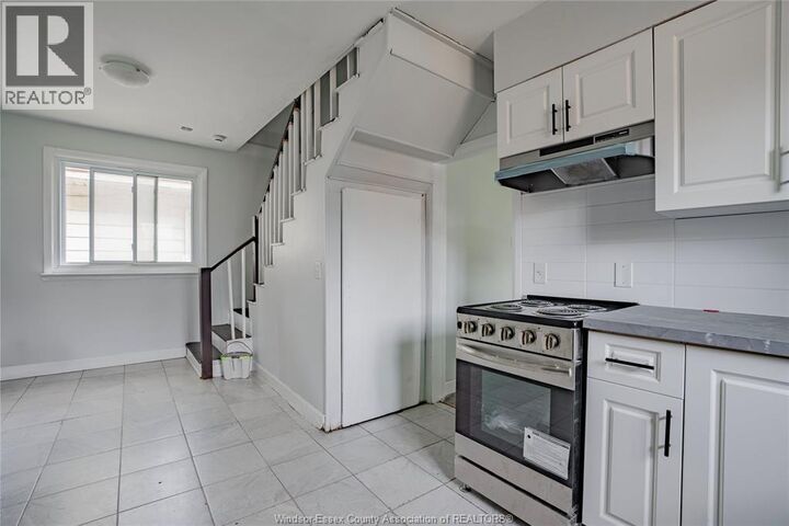 Property Photo:  3668 King Street  ON N9C 1P5 