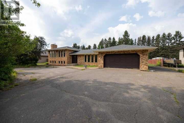 Property Photo: 2089 Otway St ON P7K 1H5
