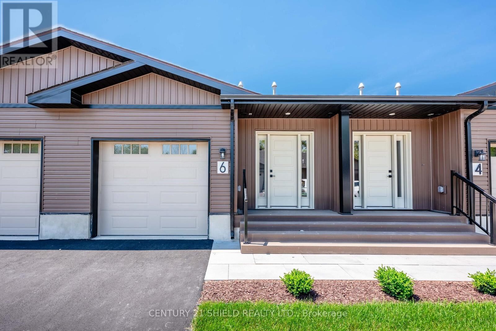 Property Photo:  22 Erindale Lane  ON K0C 1P0 