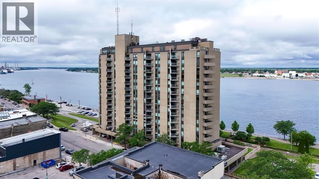 Property Photo: 155 Front Street North 805 ON N7T 7V5