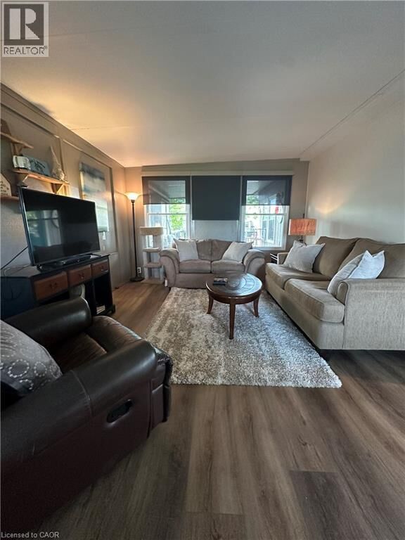 2325 Victoria Avenue 223 — photo 1