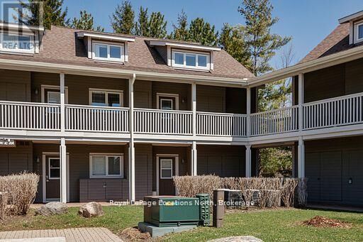 Property Photo: 926 Cedar Pointe Court 5 ON L9Y 5C7