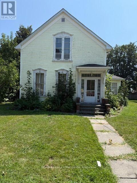Property Photo: 98 Trafalgar Street ON N7A 1T6