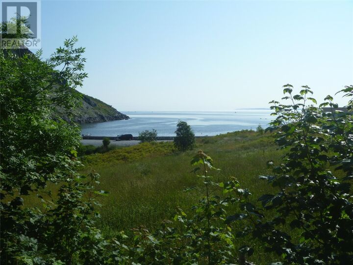 Property Photo:  4 Meadow Road  NL A1Y 1C6 