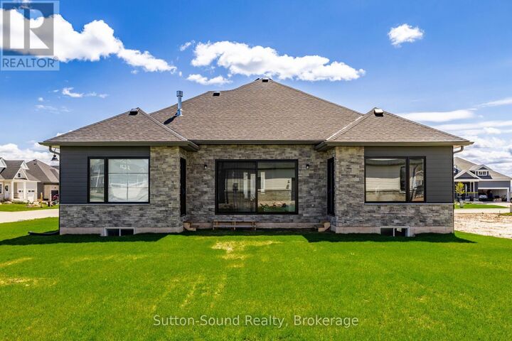 Property Photo:  116 Laurens Lane  ON N0H 1S0 