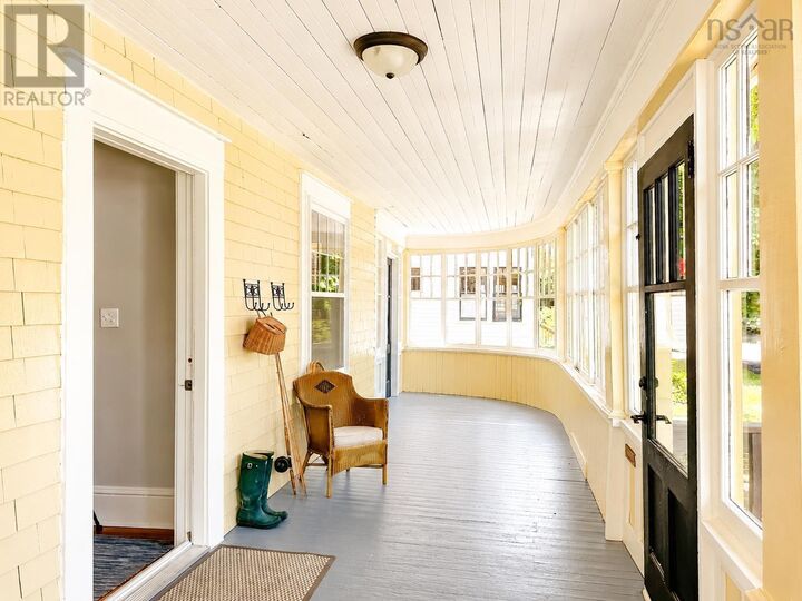 Property Photo:  17 Chestnut Place  NS B4N 2K1 