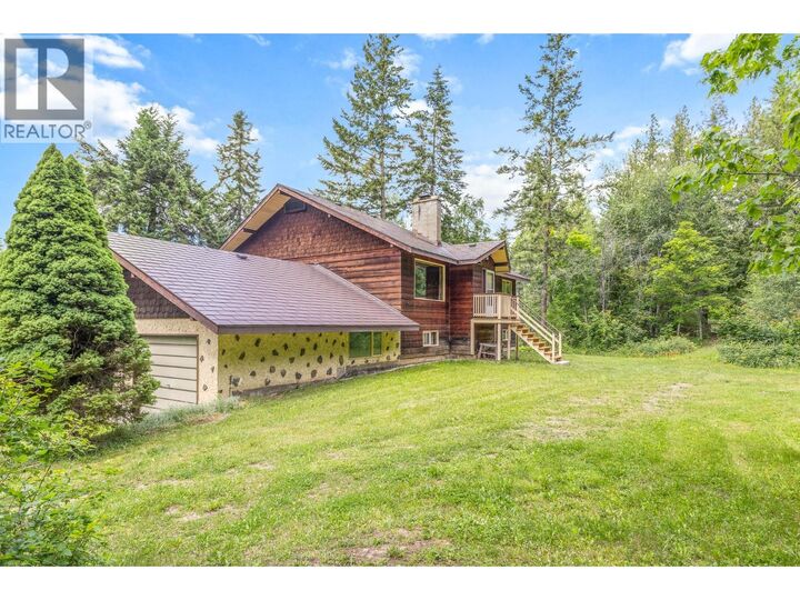 Property Photo: 2489 Hendrickson Road BC V0E 2W0