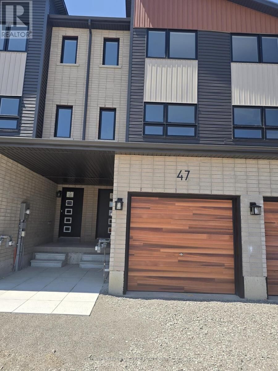 Property Photo: 47 Flan Boulevard ON L9J 0E1
