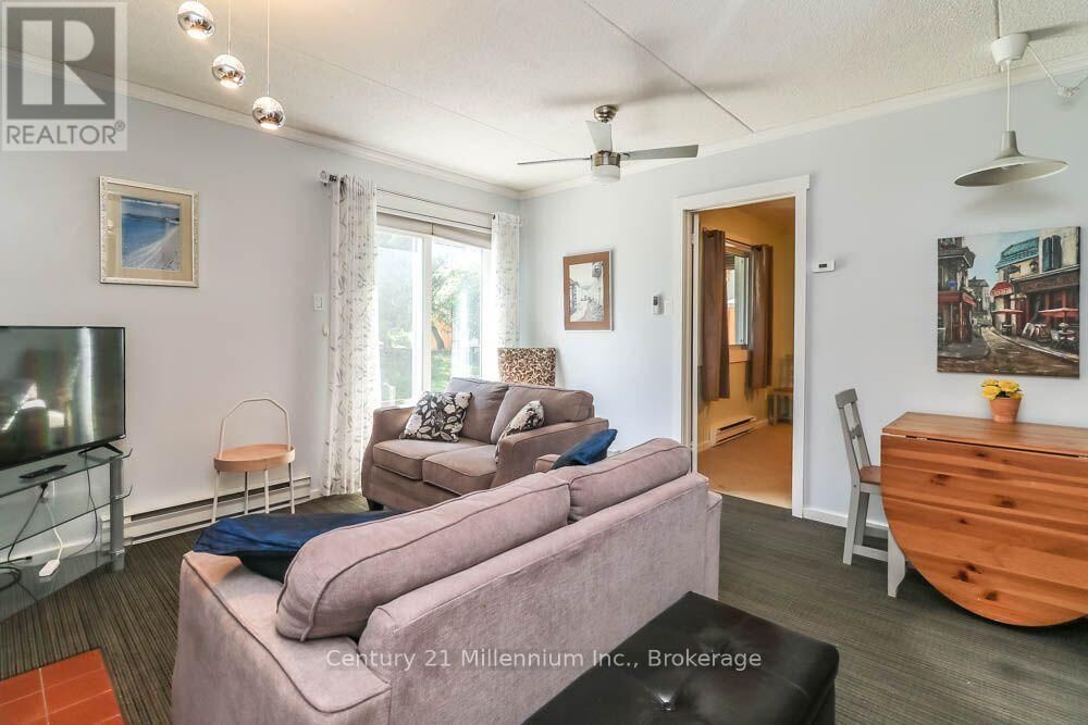 Photo de la propriété: 15 Dawson Drive 6 ON L9Y 5B4