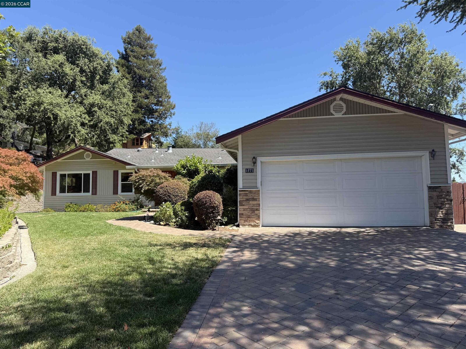 Property Photo:  1271 Summit Rd  CA 94549 