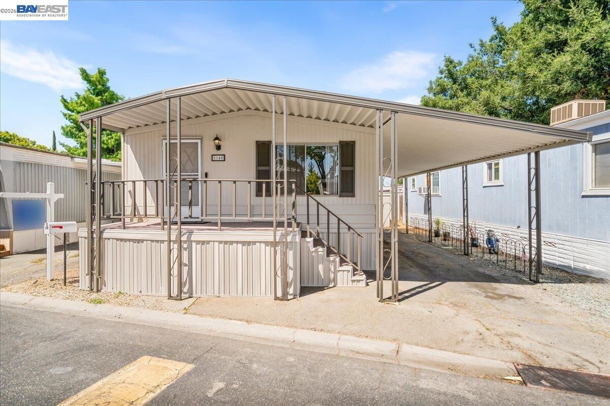 Property Photo:  1140 Via Cristobal  CA 94551 