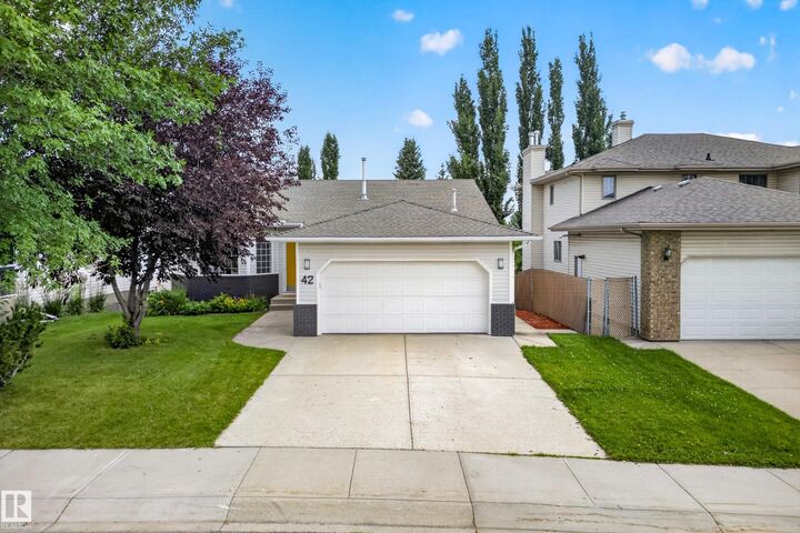 42 Charlton Crescent — photo 1