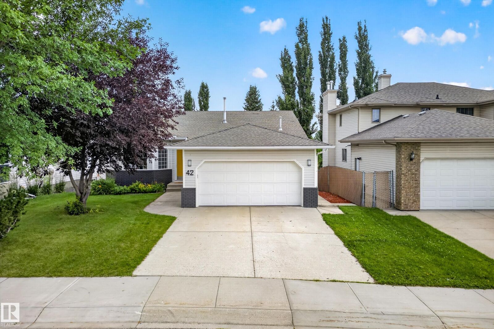 Property Photo: 42 Charlton Crescent AB T8H 1S1