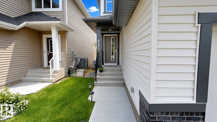 Property Photo: 4601 62 Street AB T4X 2Z2
