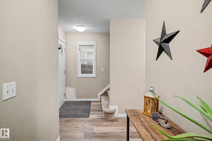 Property Photo:  25 Spruce Gardens Crescent  AB T7X 0J9 