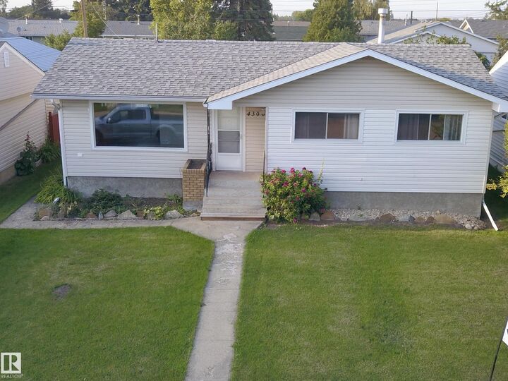 Photo de la propriété: 4306 - 55 Ave AB T7N 1K1