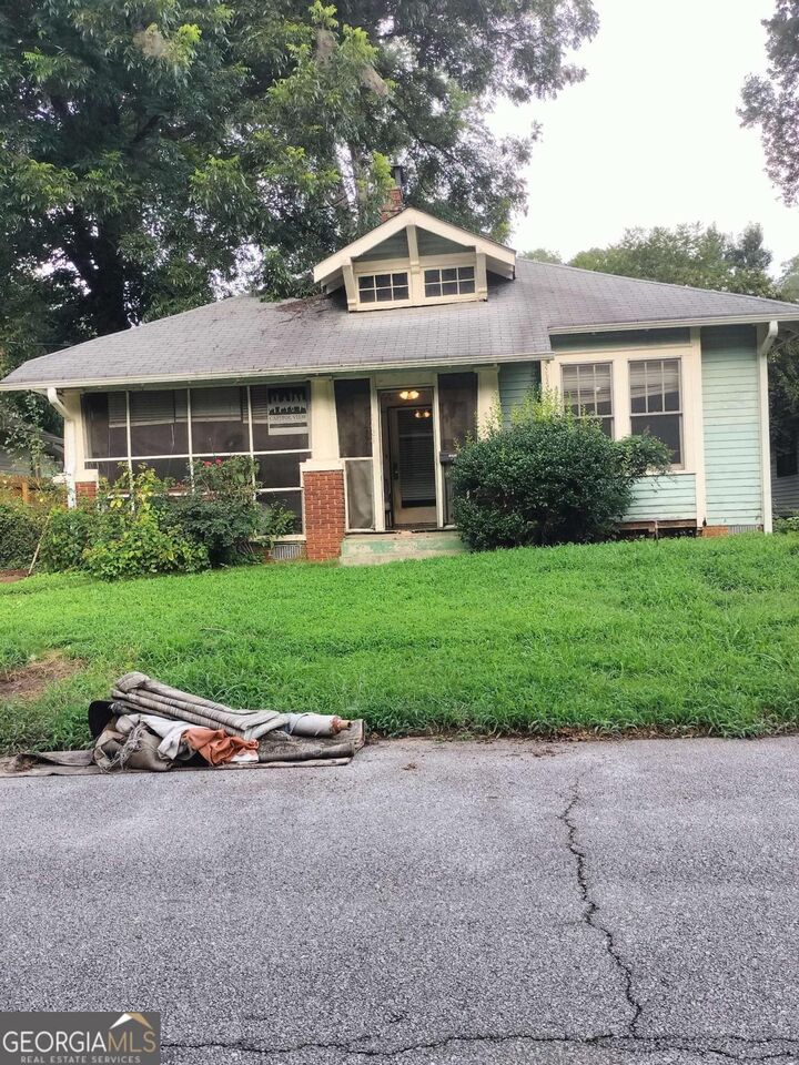Property Photo:  1424 Graham Street SW  GA 30310 