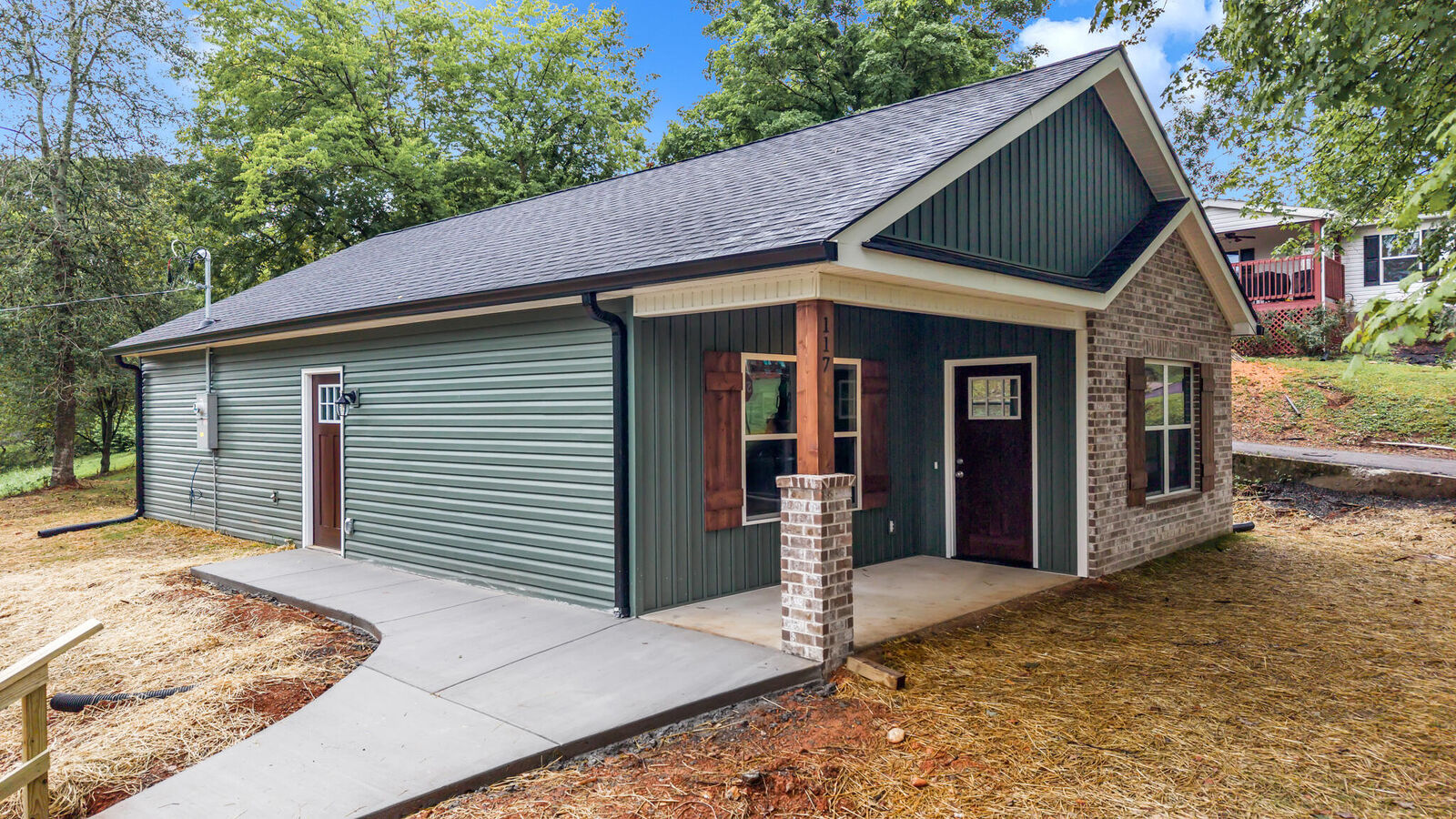 Property Photo:  117 Dunn Lane NE  TN 37310 