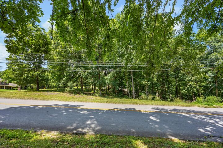 Property Photo:  800 Brookhollow Lane  TN 37421 