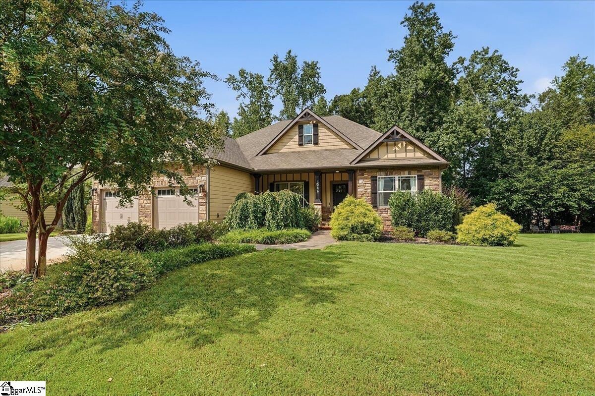 Property Photo: 3044 English Cottage Way SC 29316