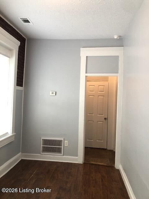Property Photo: 947 S Brook St KY 40203