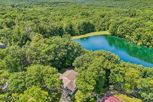 Property Photo:  3 Beech Ct  NJ 07460 