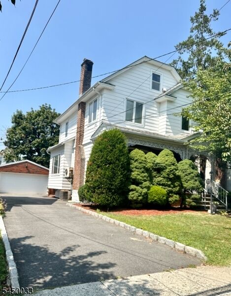 Property Photo: 194 Glenwood Rd NJ 07208