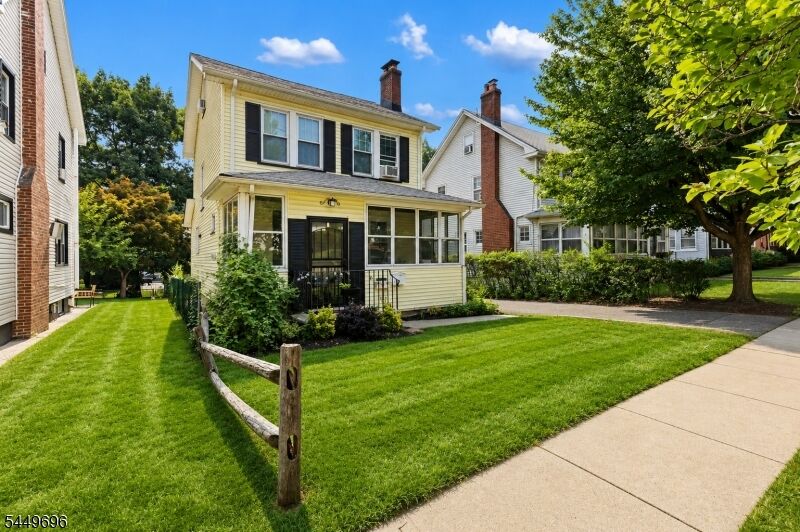 Property Photo:  4 James Ct  NJ 07052 