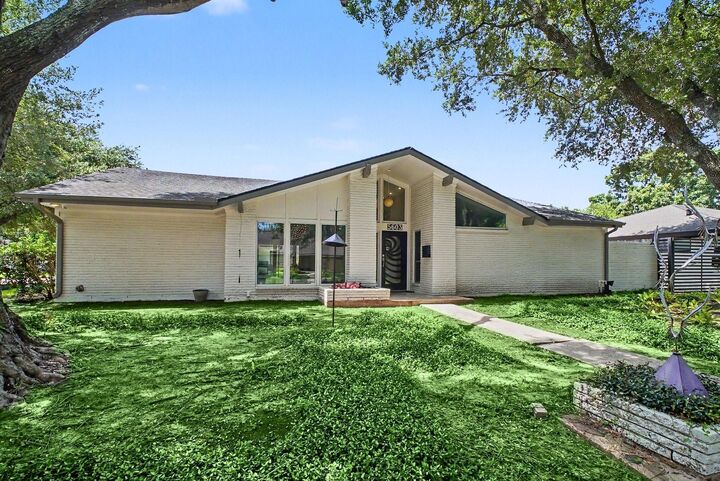 Property Photo:  5603 Grape Street  TX 77096 
