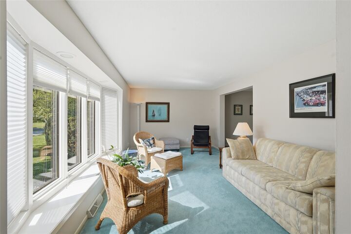 Property Photo:  1056 Maplenol Drive  IA 50266 