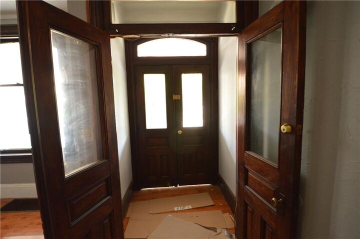 Property Photo: 1402 Washington Street PA 18042