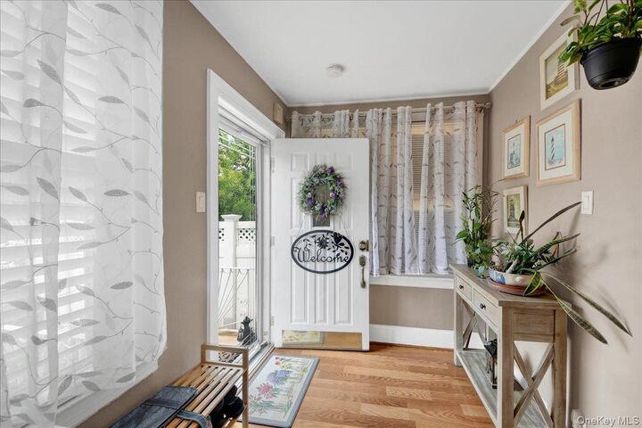 Property Photo:  322 Logan Avenue  NY 10465 